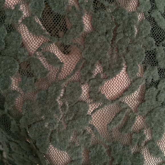 Lace top - Picture 2 of 3